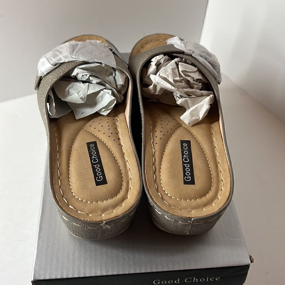 Good Choice Justina Wedge Sandals Pweter size 8 - Picture 3 of 5